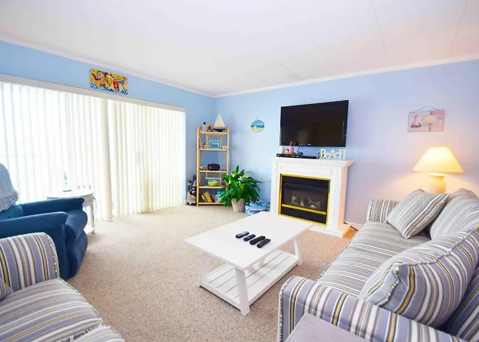 Apartment Harbour Island 302l *